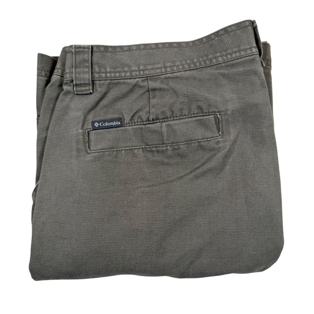 Columbia Mens Cargo Shorts 40 Waist Omni Shade Sun Protection Green Khaki